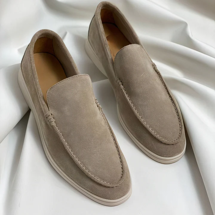 Classic Suède Loafers