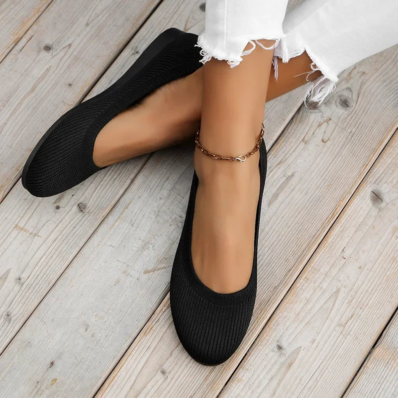 Elegant Embellished Ballerinas with Knitted Texture