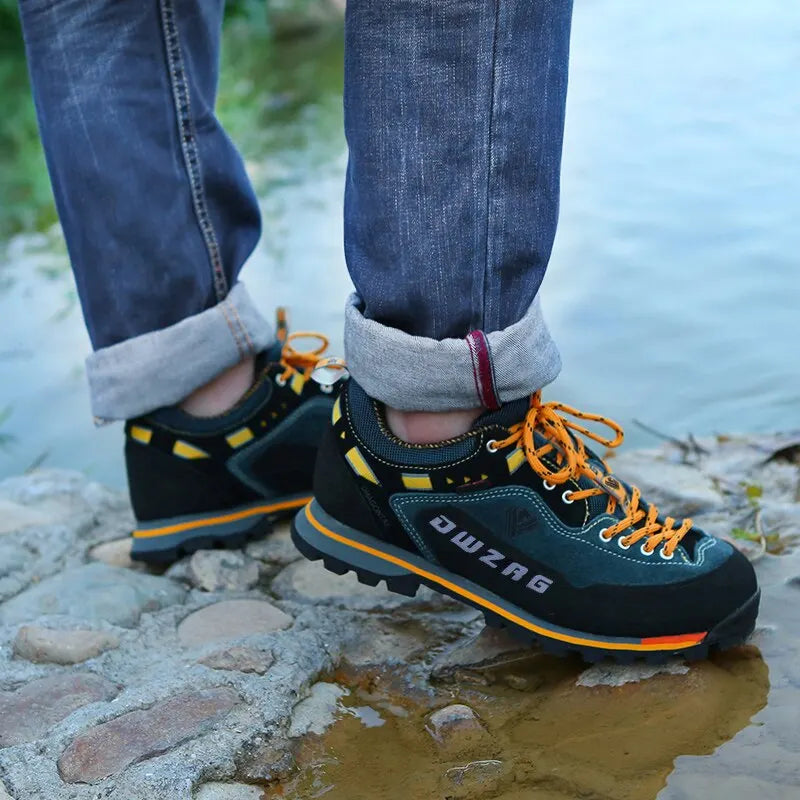 Hiking Shoes with Insole